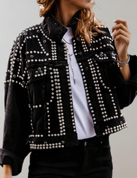 Elegante und trendige Damenjeansjacke