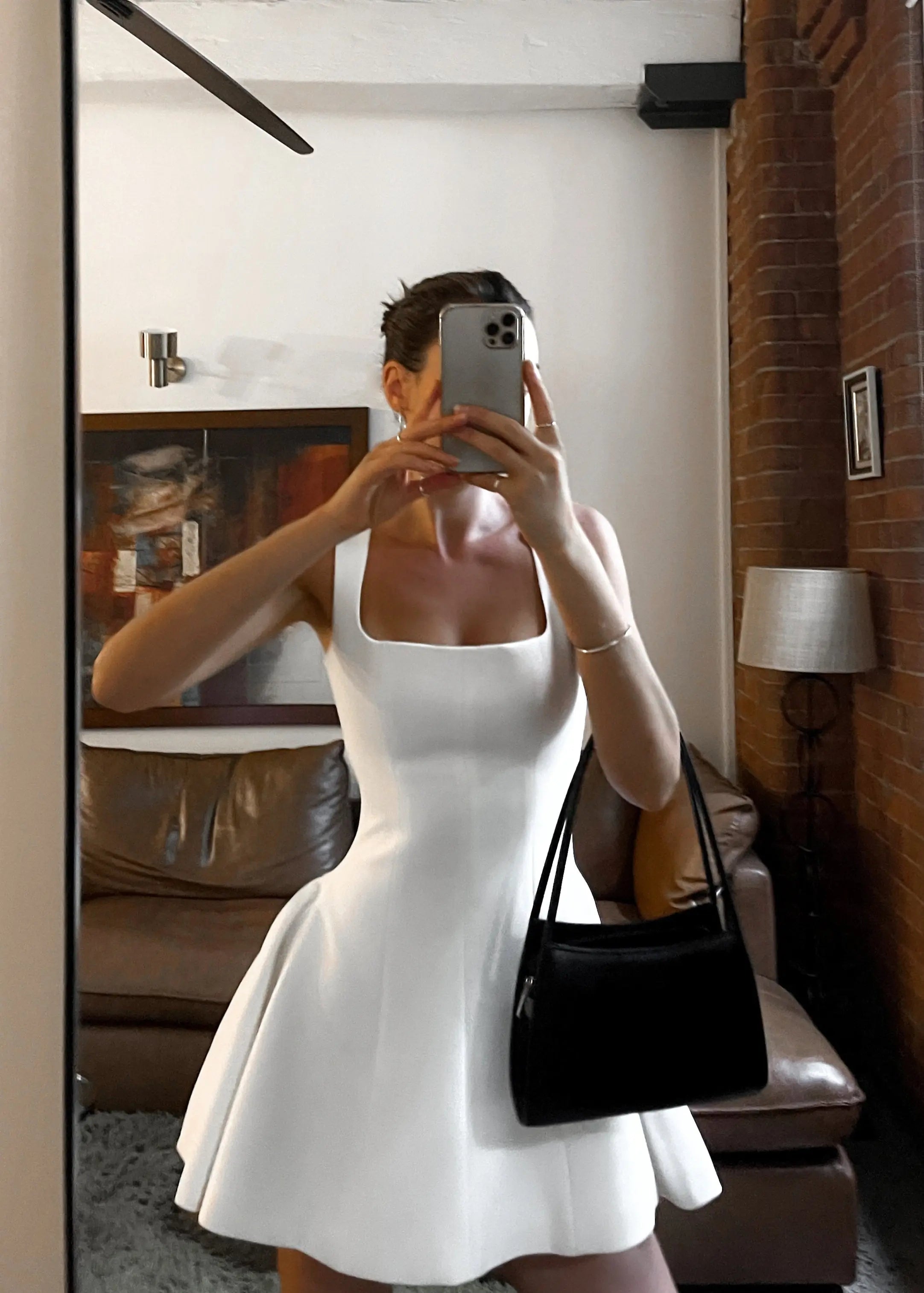 dresses : Scarlett - Robe Évasée Élégante Sans Manches in van Seroa