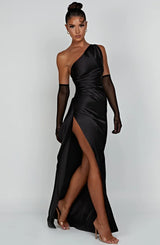 dresses : Valeria – Robe de soirée élégante en satin, asymétrique avec fente haute in van Seroa