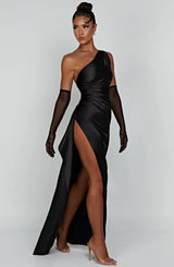 dresses : Valeria – Robe de soirée élégante en satin, asymétrique avec fente haute in van Seroa