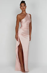 dresses : Valeria – Robe de soirée élégante en satin, asymétrique avec fente haute in van Seroa