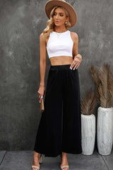 skirts : Audrey | Pantalon Large Femme Noir avec Fente Élégante in Noir van Seroa