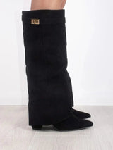 Damenstiefel aus schwarzem Wildleder mit Metallösen – Eleganz & Komfort