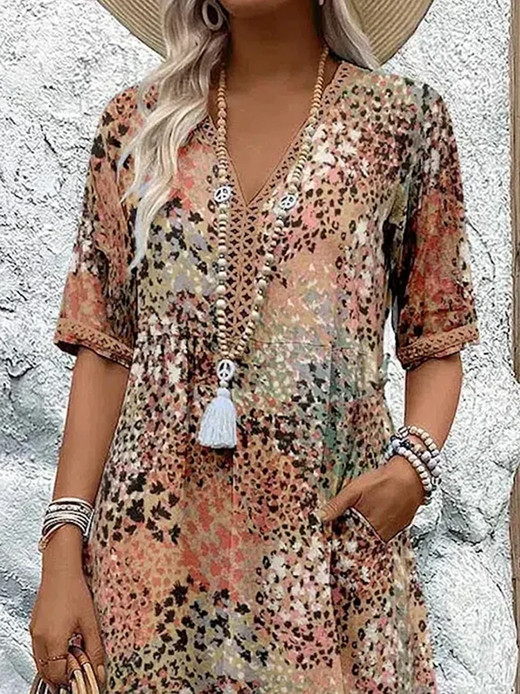 dresses : Avery – Robe Midi Fleurie Légère à Col en V avec Poches in van Seroa