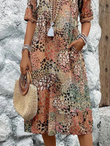 dresses : Avery – Robe Midi Fleurie Légère à Col en V avec Poches in van Seroa
