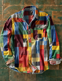 Elegant blouse with a handy pocket for an effortless, stylish look