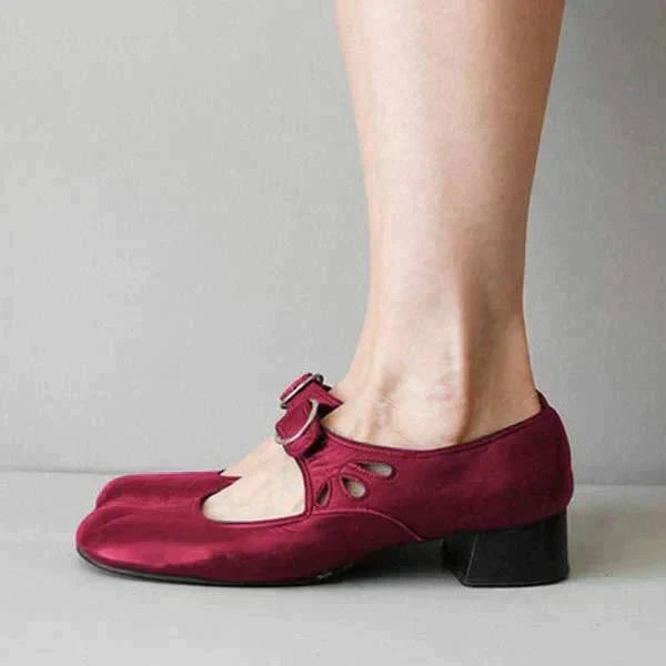 sandals : Myla – Chaussures Élégantes Vintage à Petit Talon et Boucle Confortable in van Seroa