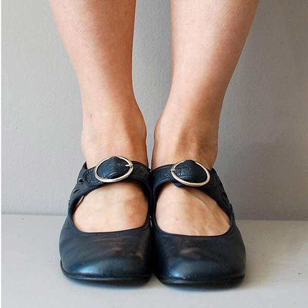 sandals : Myla – Chaussures Élégantes Vintage à Petit Talon et Boucle Confortable in van Seroa
