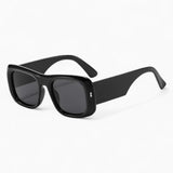 other : Martha | Lunettes de Soleil Carrées Femme Élégantes in NoirGris van Seroa