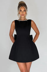Robe Courte Femme Noire à Nœud Décoratif au Dos - Coton Léger