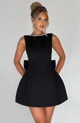Robe Courte Femme Noire à Nœud Décoratif au Dos - Coton Léger