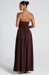 Robe longue fendue femme avec corset, élégante et moderne, pour