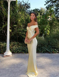 Robe longue satinée jaune moutarde femme, épaules dénudées, pour
