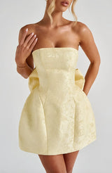 Robe courte femme jacquard sans bretelles avec dos nu