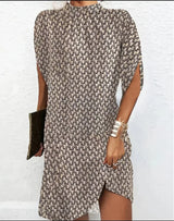 Robe courte femme soirée manches chauve-souris col plissé