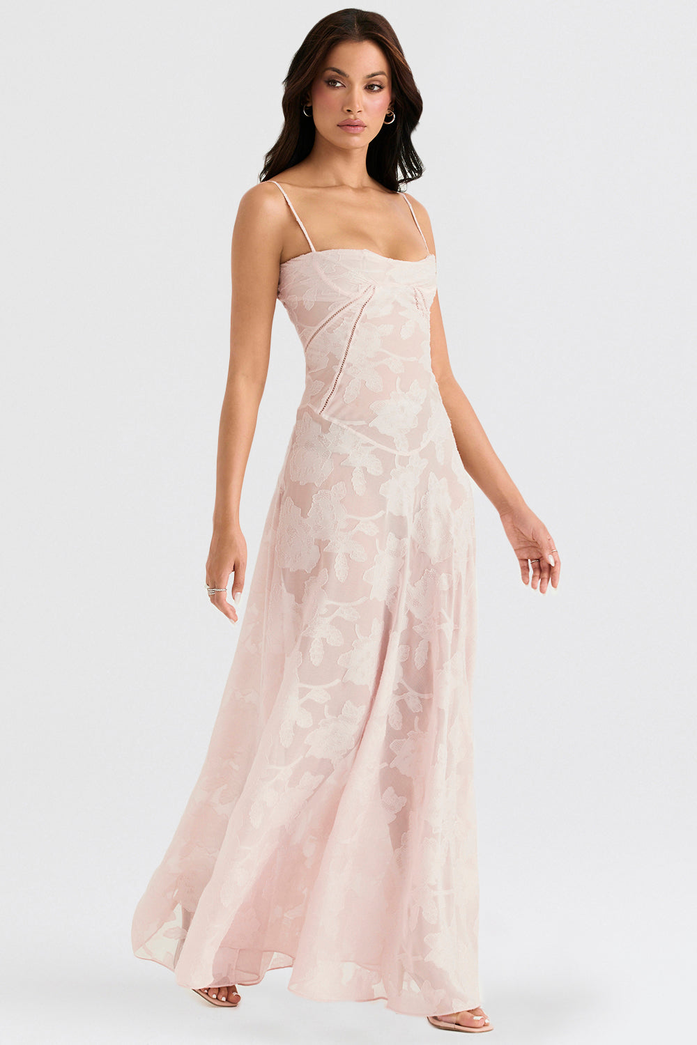 dresses : Genesis – Robe longue romantique à fines bretelles, florale et transparente in van Seroa