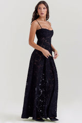dresses : Genesis – Robe longue romantique à fines bretelles, florale et transparente in van Seroa