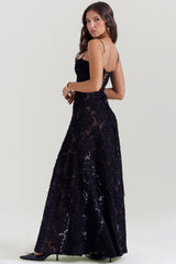dresses : Genesis – Robe longue romantique à fines bretelles, florale et transparente in van Seroa