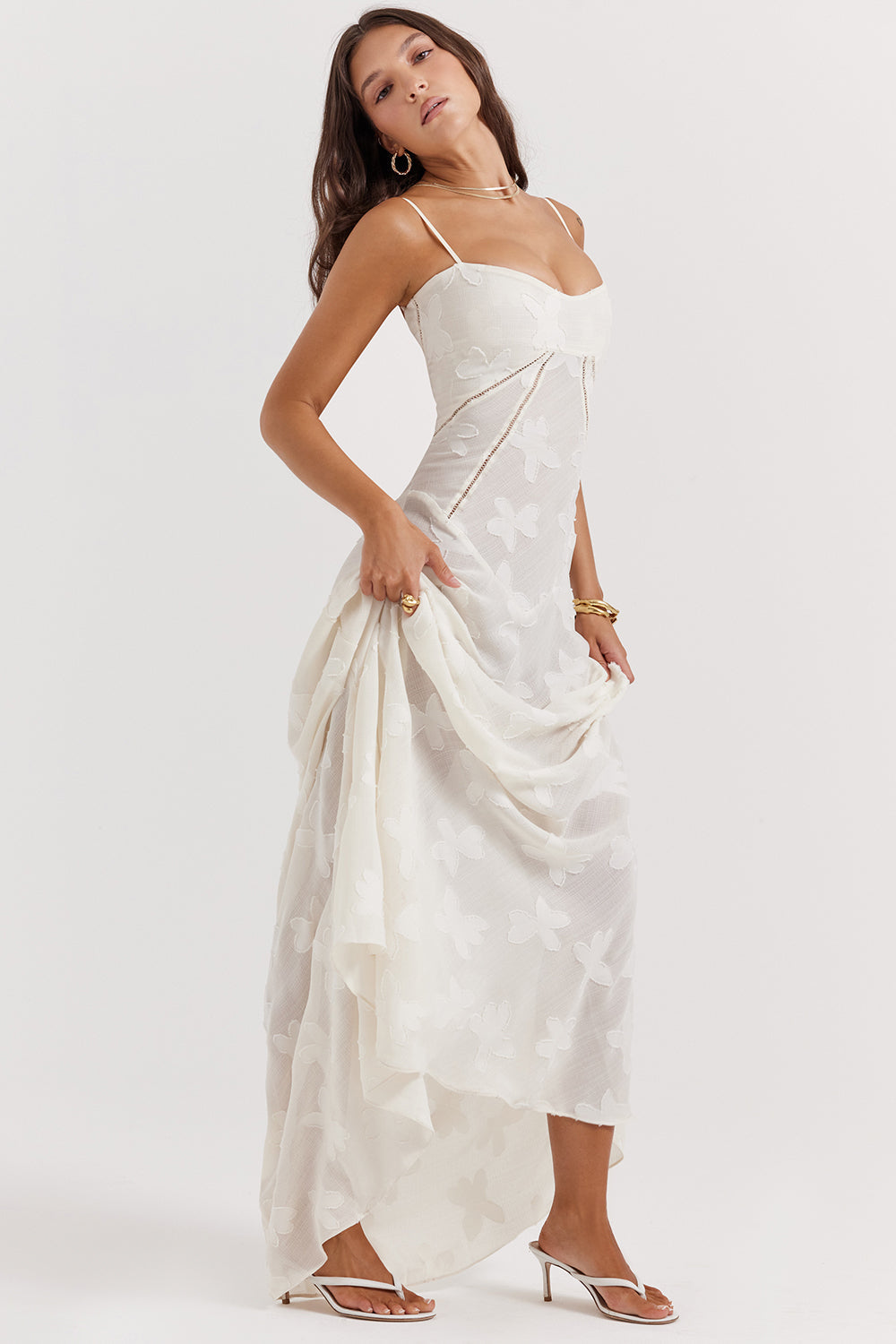 dresses : Genesis – Robe longue romantique à fines bretelles, florale et transparente in van Seroa