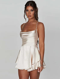 Abend-Minikleid aus Satin mit Volant-Saum und feinen Trägern