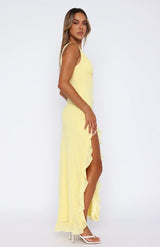 dresses : Sienna – Robe longue de soirée élégante avec volants et fente haute in van Seroa